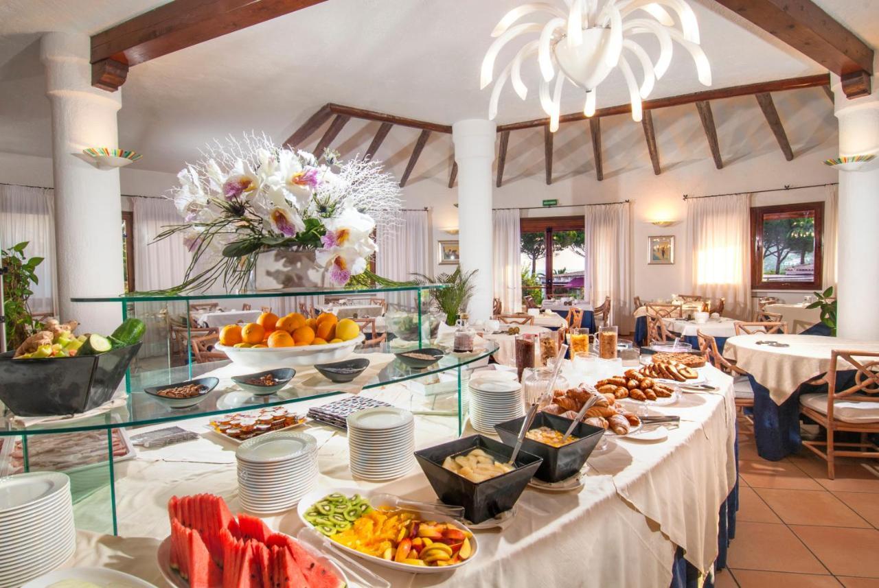 Hotel Punta Est Baja Sardinia Luaran gambar