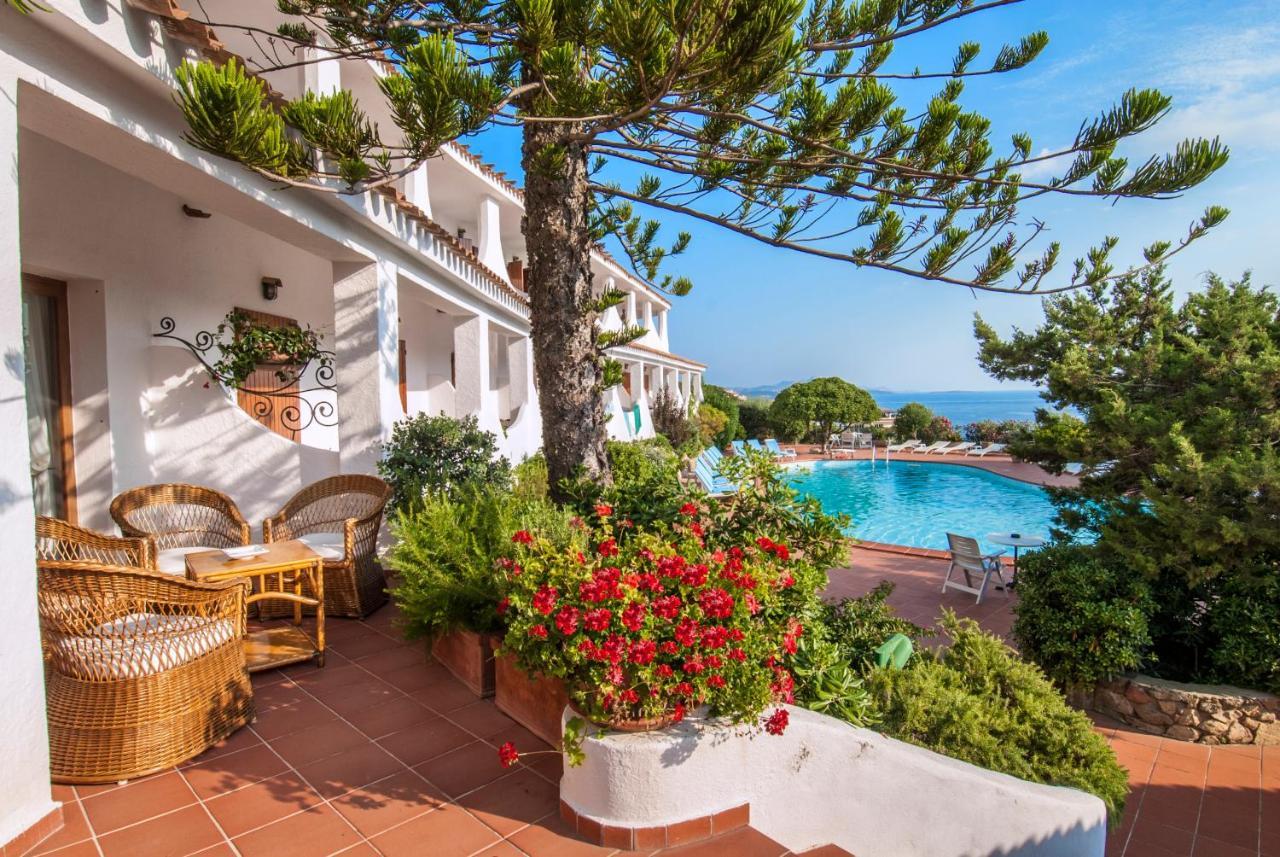 Hotel Punta Est Baja Sardinia Luaran gambar
