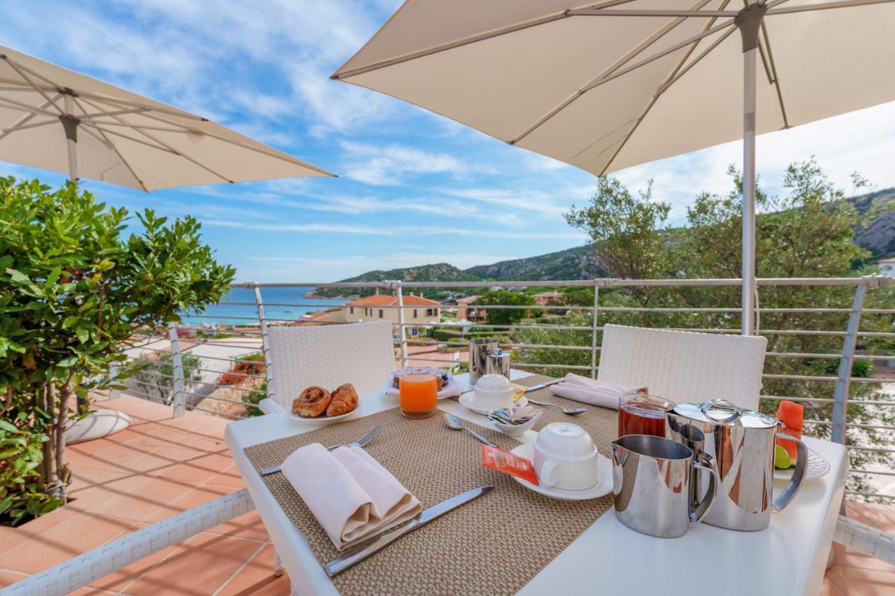 Hotel Punta Est Baja Sardinia Luaran gambar
