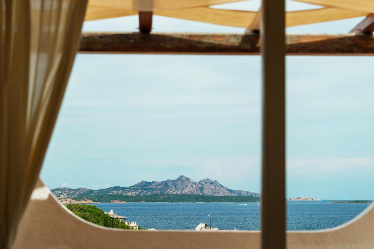 Hotel Punta Est Baja Sardinia Luaran gambar