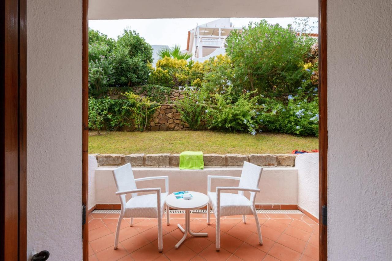Hotel Punta Est Baja Sardinia Luaran gambar