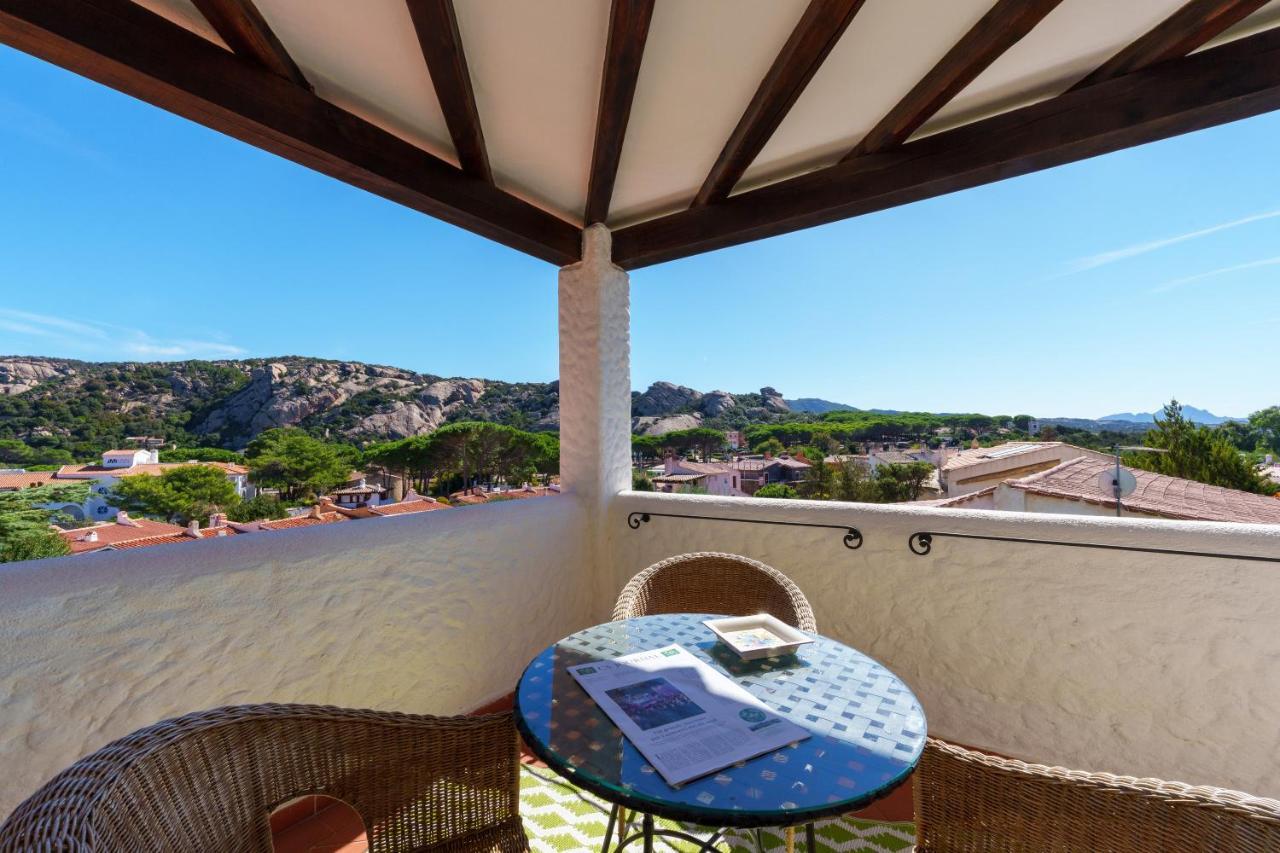 Hotel Punta Est Baja Sardinia Luaran gambar