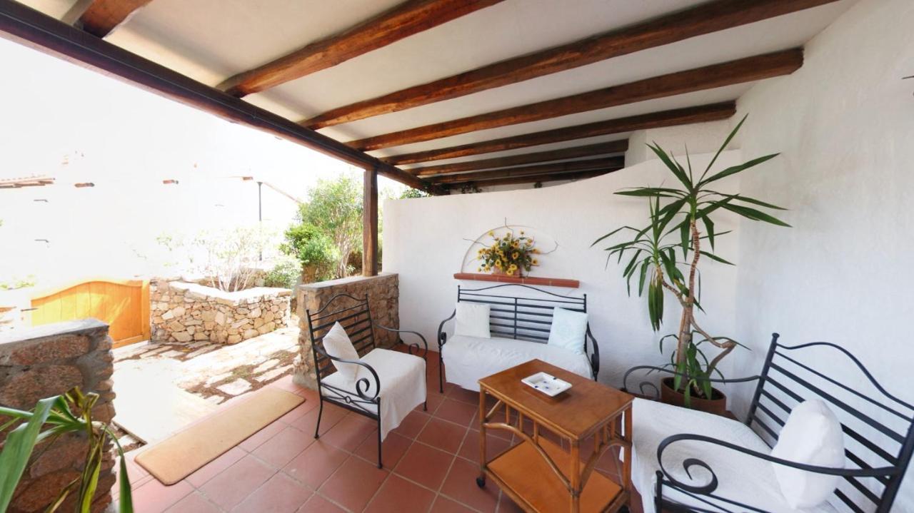 Hotel Punta Est Baja Sardinia Luaran gambar