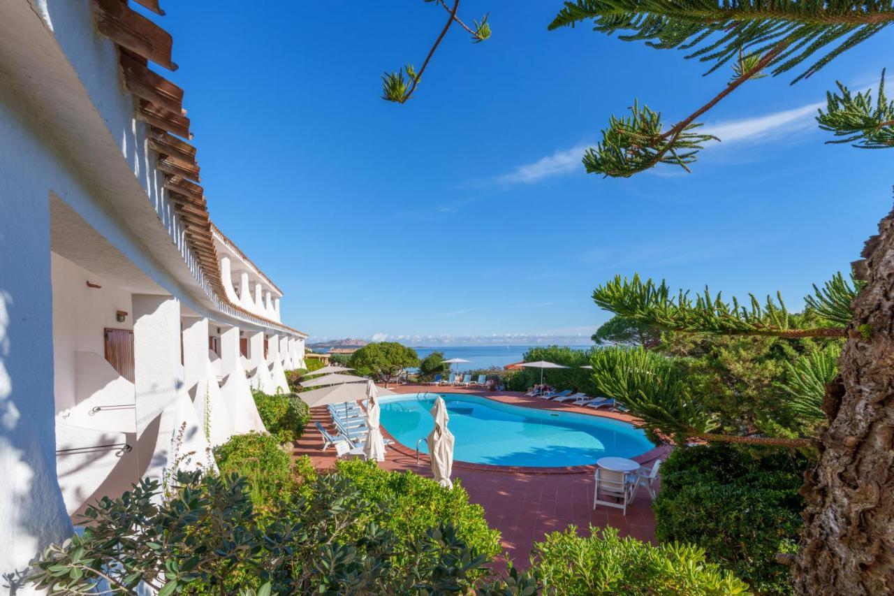 Hotel Punta Est Baja Sardinia Luaran gambar