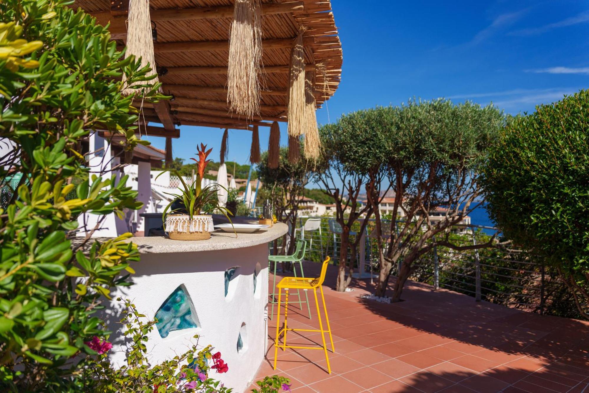 Hotel Punta Est Baja Sardinia Luaran gambar